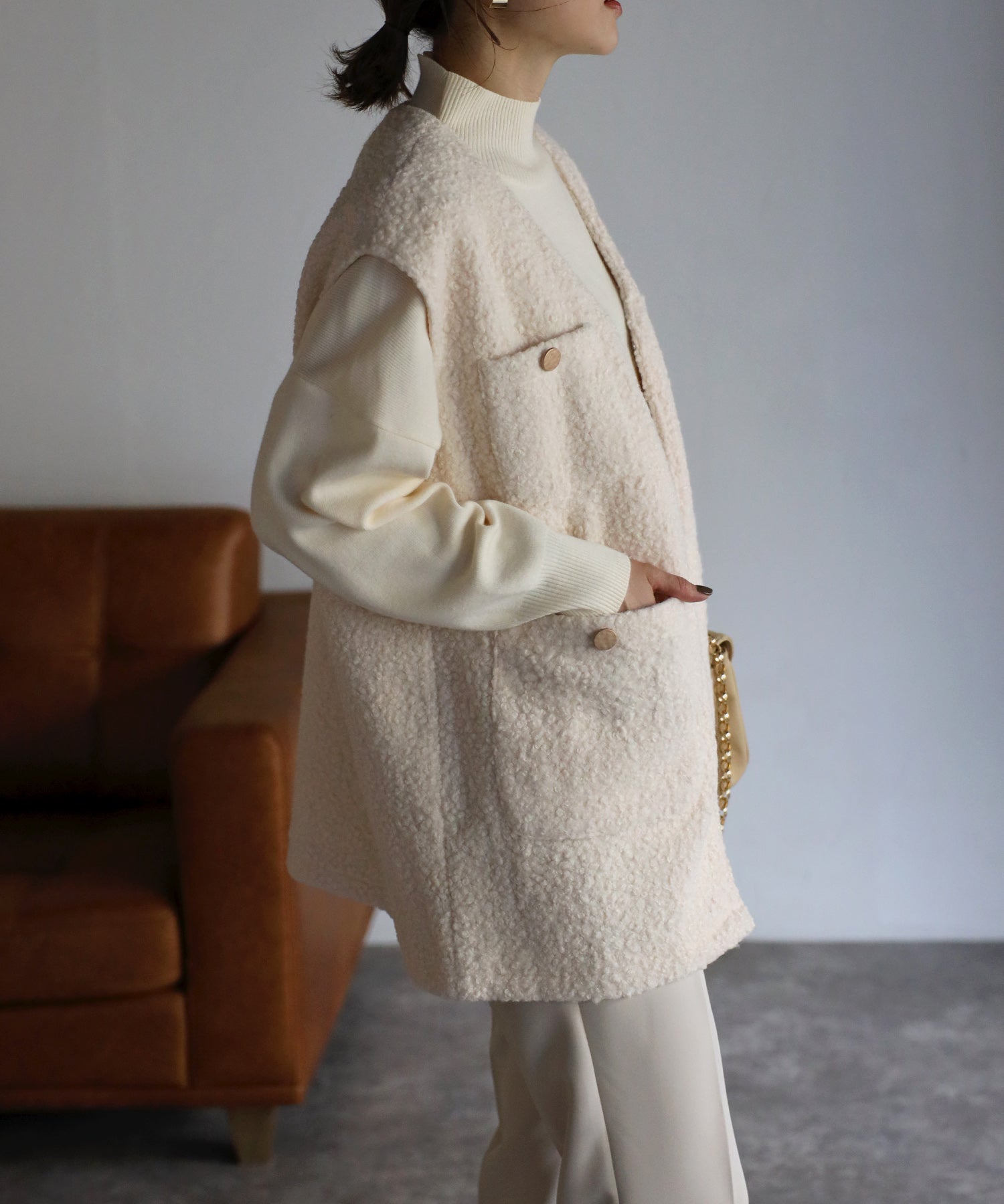 ボンジュールサガン BONJOUR SAGAN ウールライクブークレー金釦ベスト （Ivory） Ivory