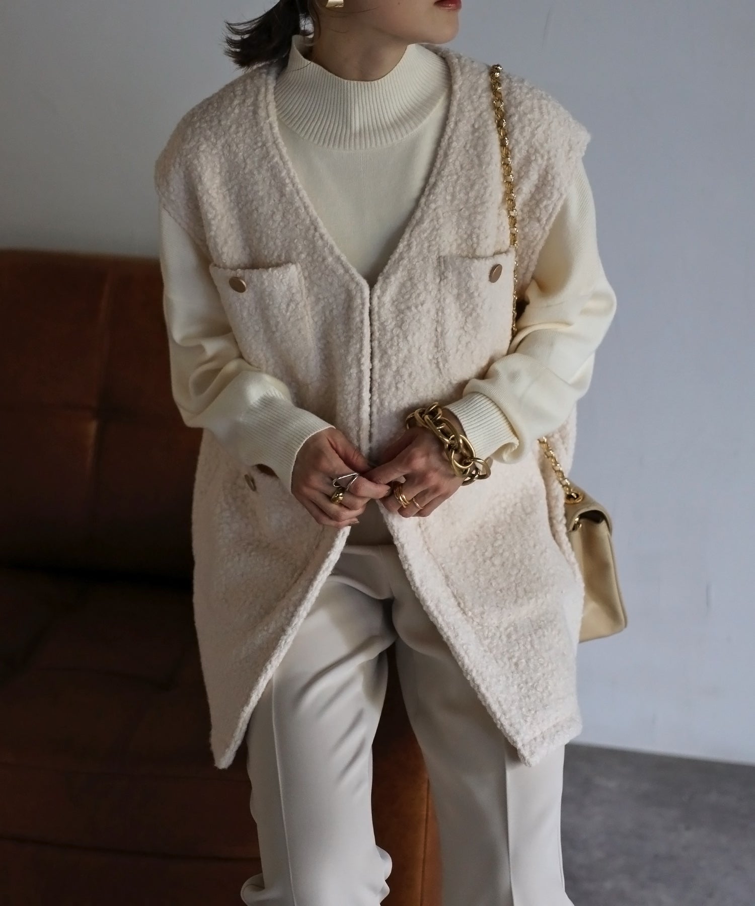ボンジュールサガン BONJOUR SAGAN ウールライクブークレー金釦ベスト （Ivory） Ivory