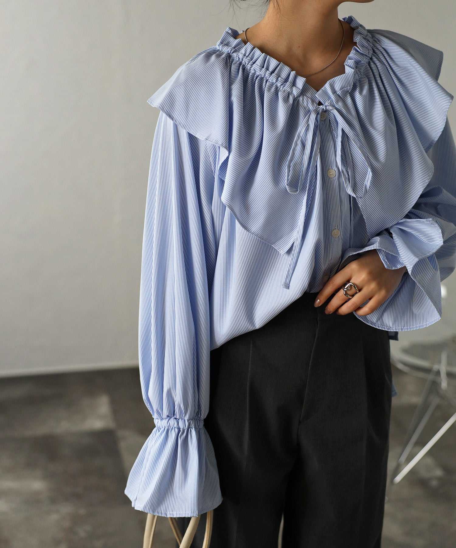 ボンジュールサガン BONJOUR SAGAN ラッフルカラーブラウス （OFF-WHITE） OFF-WHITE