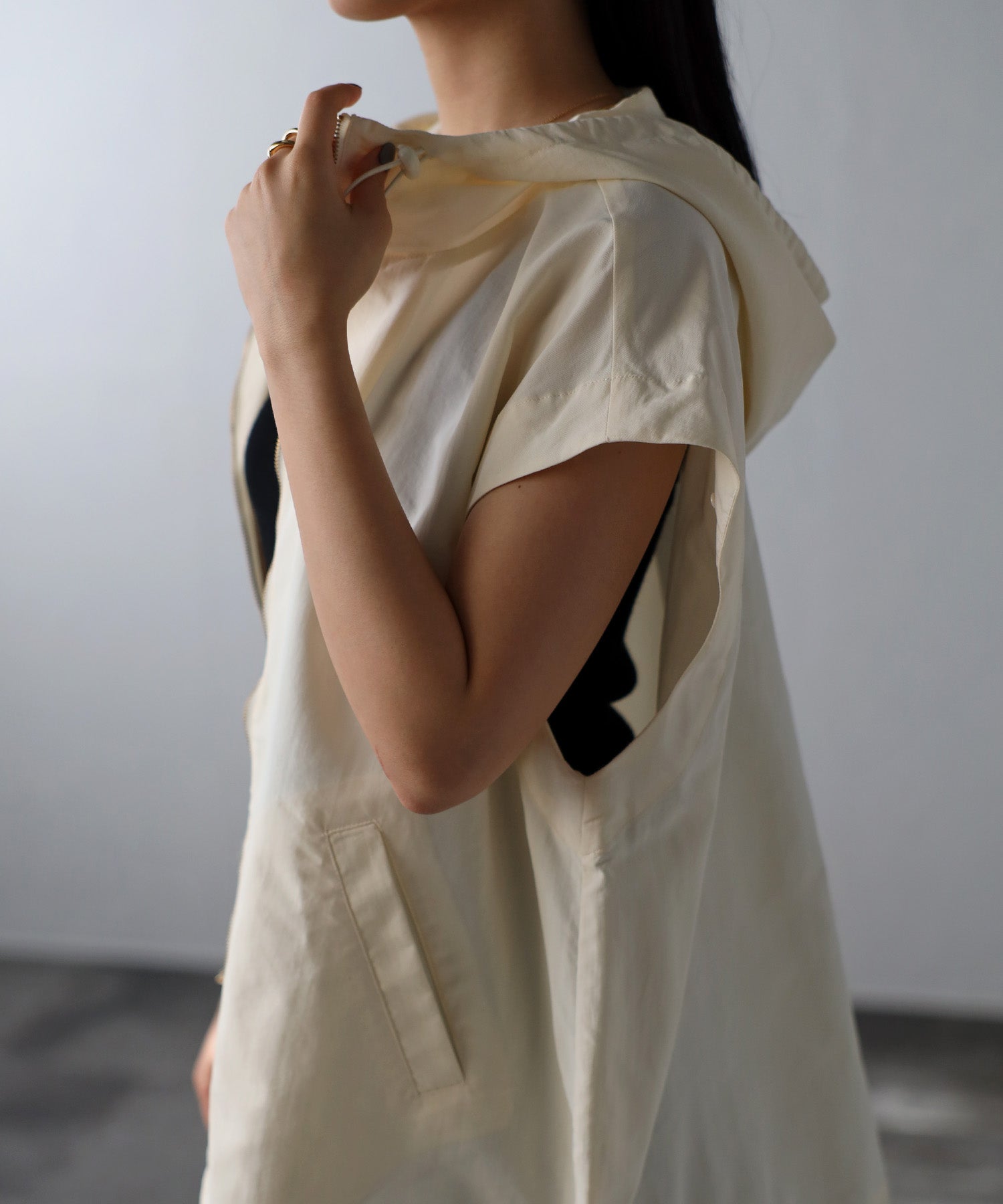 ボンジュールサガン BONJOUR SAGAN 袖取り外しマウンテンパーカー （OFF-WHITE） OFF-WHITE