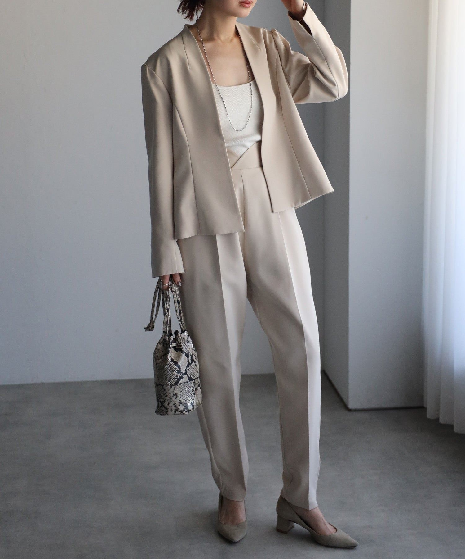 ボンジュールサガン BONJOUR SAGAN ハイウエストテーパードパンツ （LIGHT-BEIGE） LIGHT-BEIGE