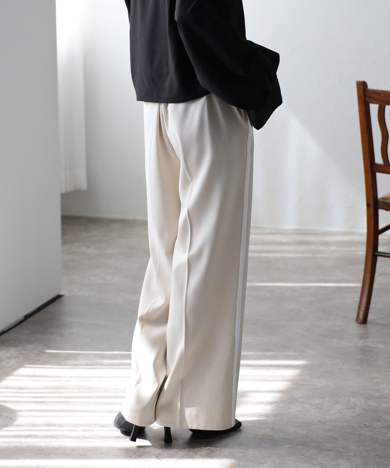 ボンジュールサガン BONJOUR SAGAN ハイウエストサイドラインスラックス （IVORY） IVORY