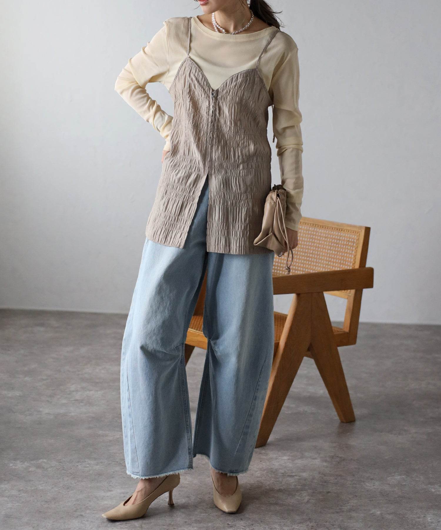 ボンジュールサガン BONJOUR SAGAN フロントジップシャーリングキャミ （BEIGE） BEIGE
