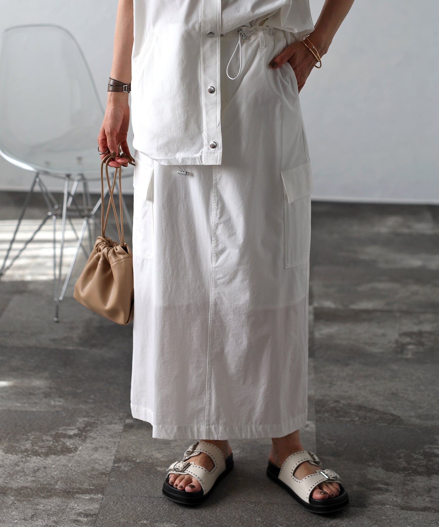 ボンジュールサガン BONJOUR SAGAN ドロストコードミリタリーカーゴスカート （OFF-WHITE） OFF-WHITE
