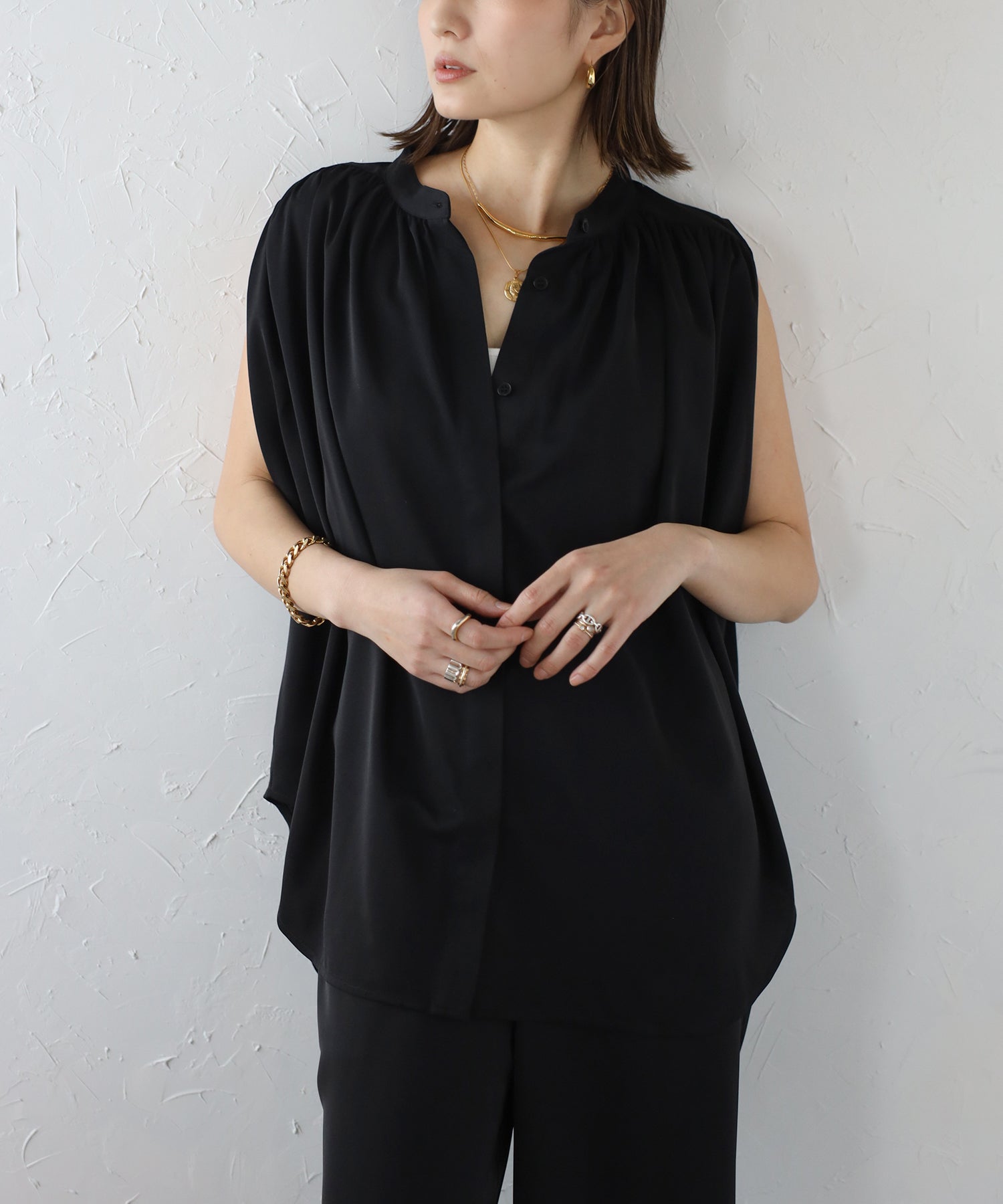 ボンジュールサガン BONJOUR SAGAN マットサテンノースリブラウス×パンツセットアップ （CHARCOAL-GRAY） CHARCOAL-GRAY