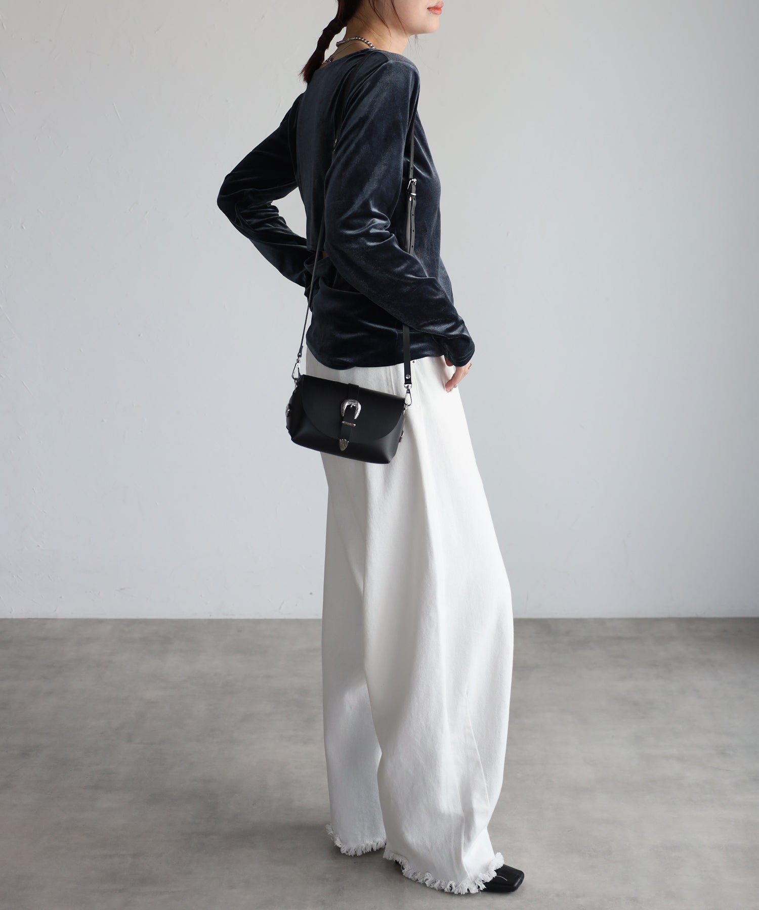 Bonjour Sagan Back Open Velour Pullover