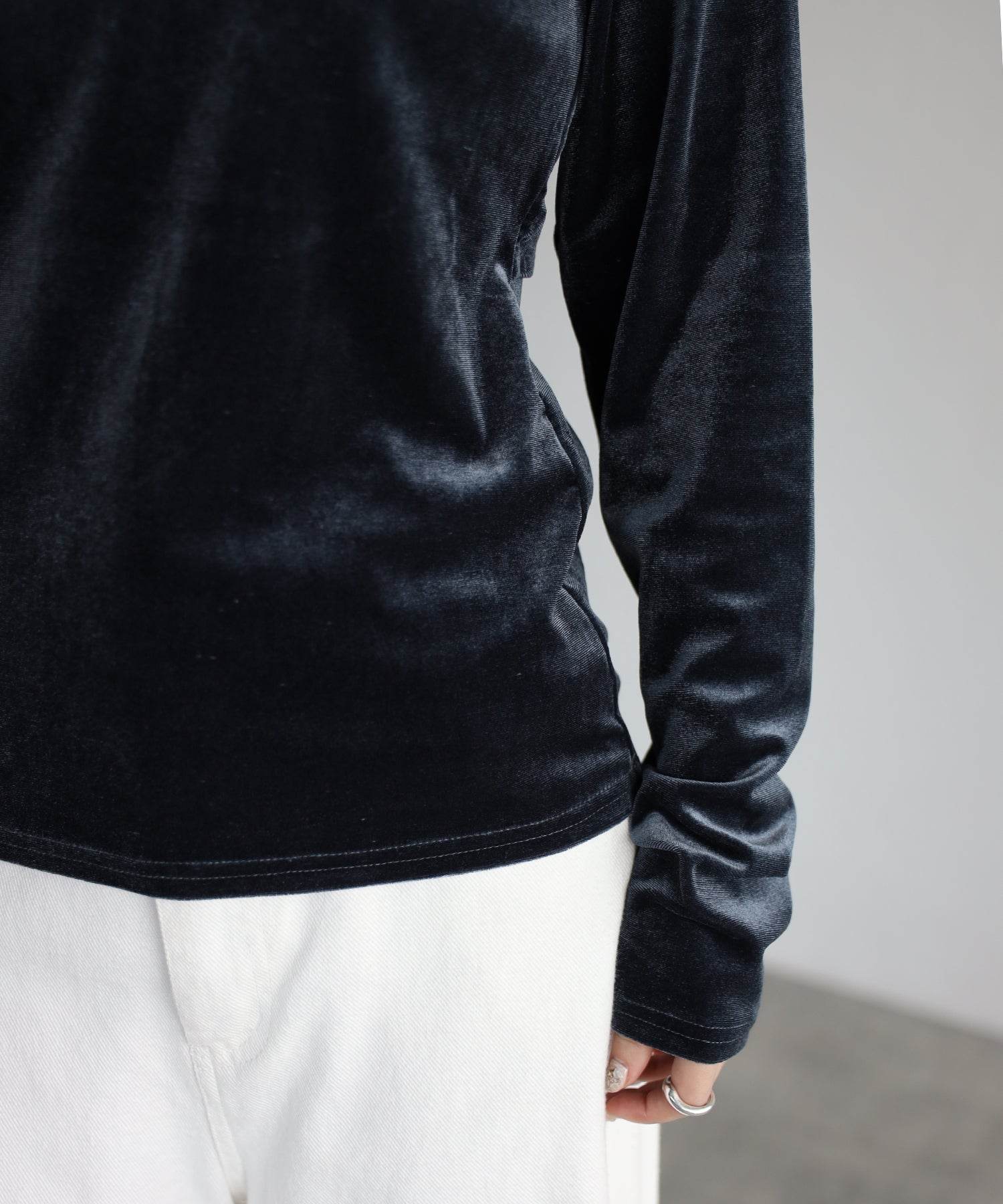 Bonjour Sagan Back Open Velour Pullover
