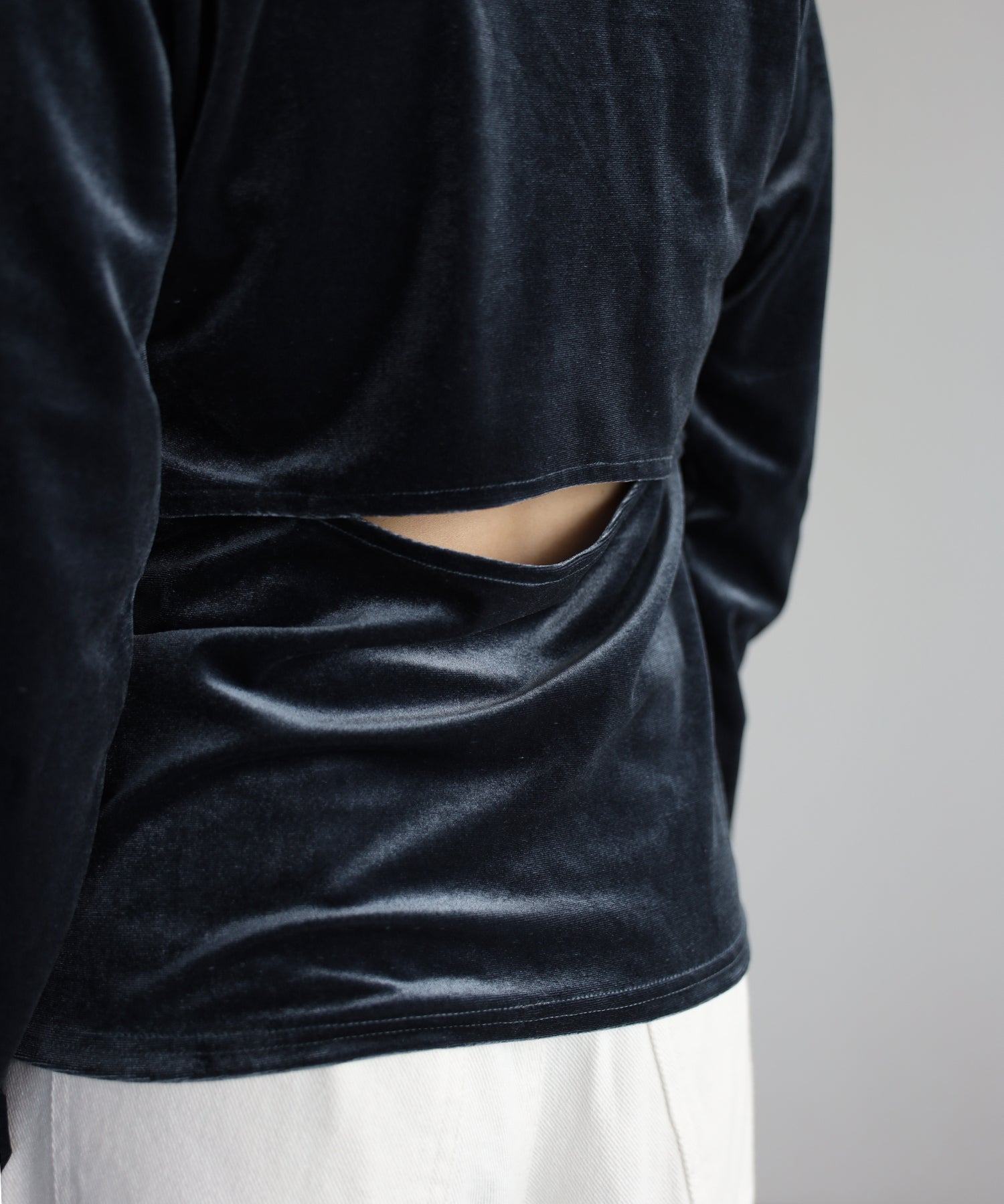 Bonjour Sagan Back Open Velour Pullover