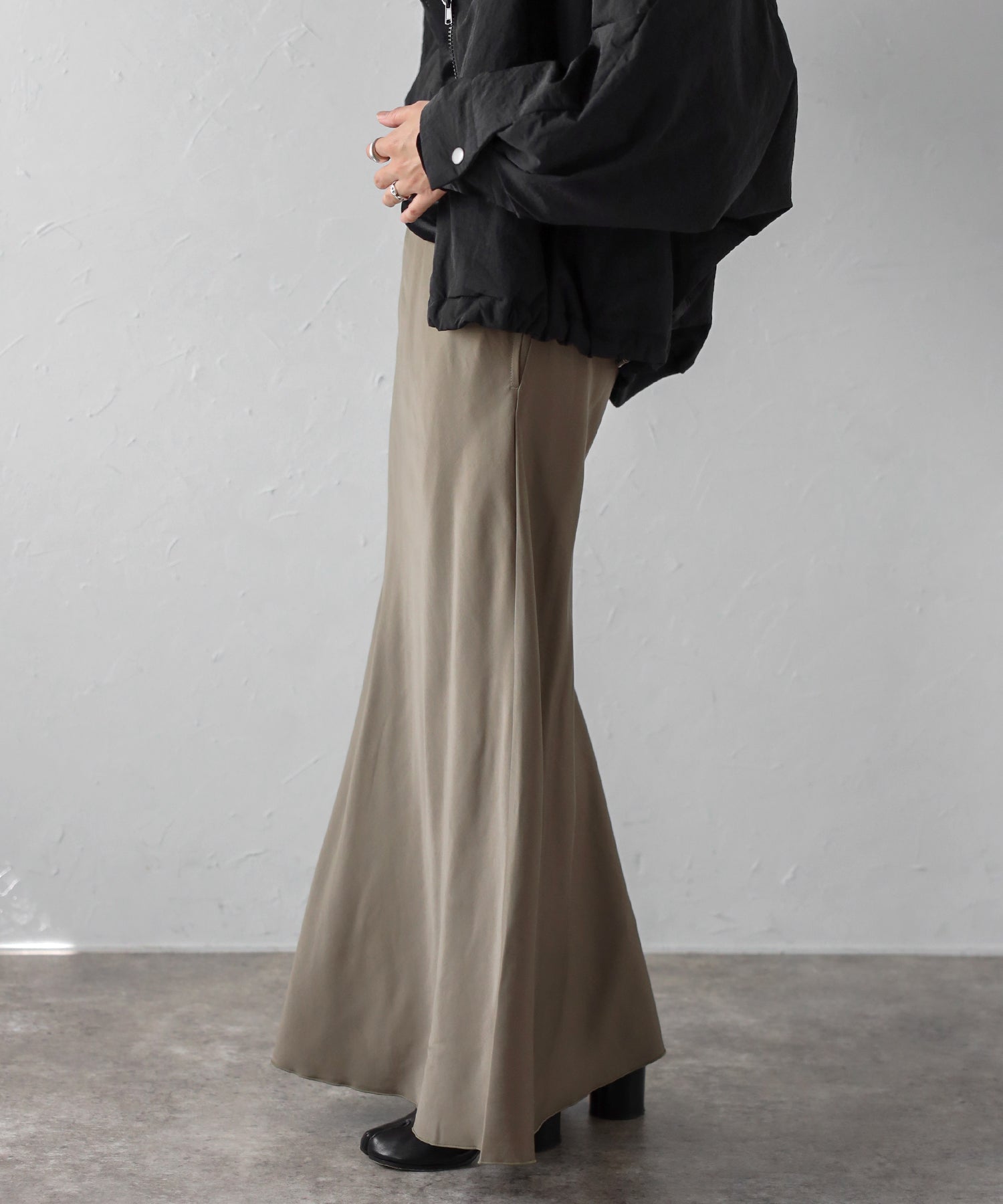 Bonjour Sagan Waist Elastic Matte Satin Skirt