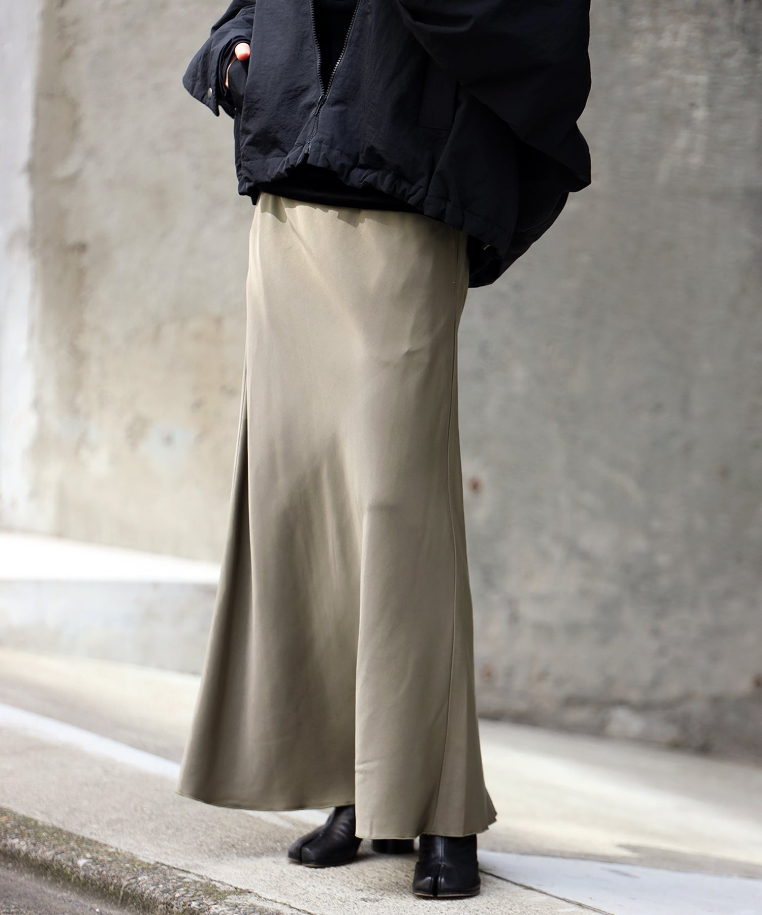 Bonjour Sagan Waist Elastic Matte Satin Skirt
