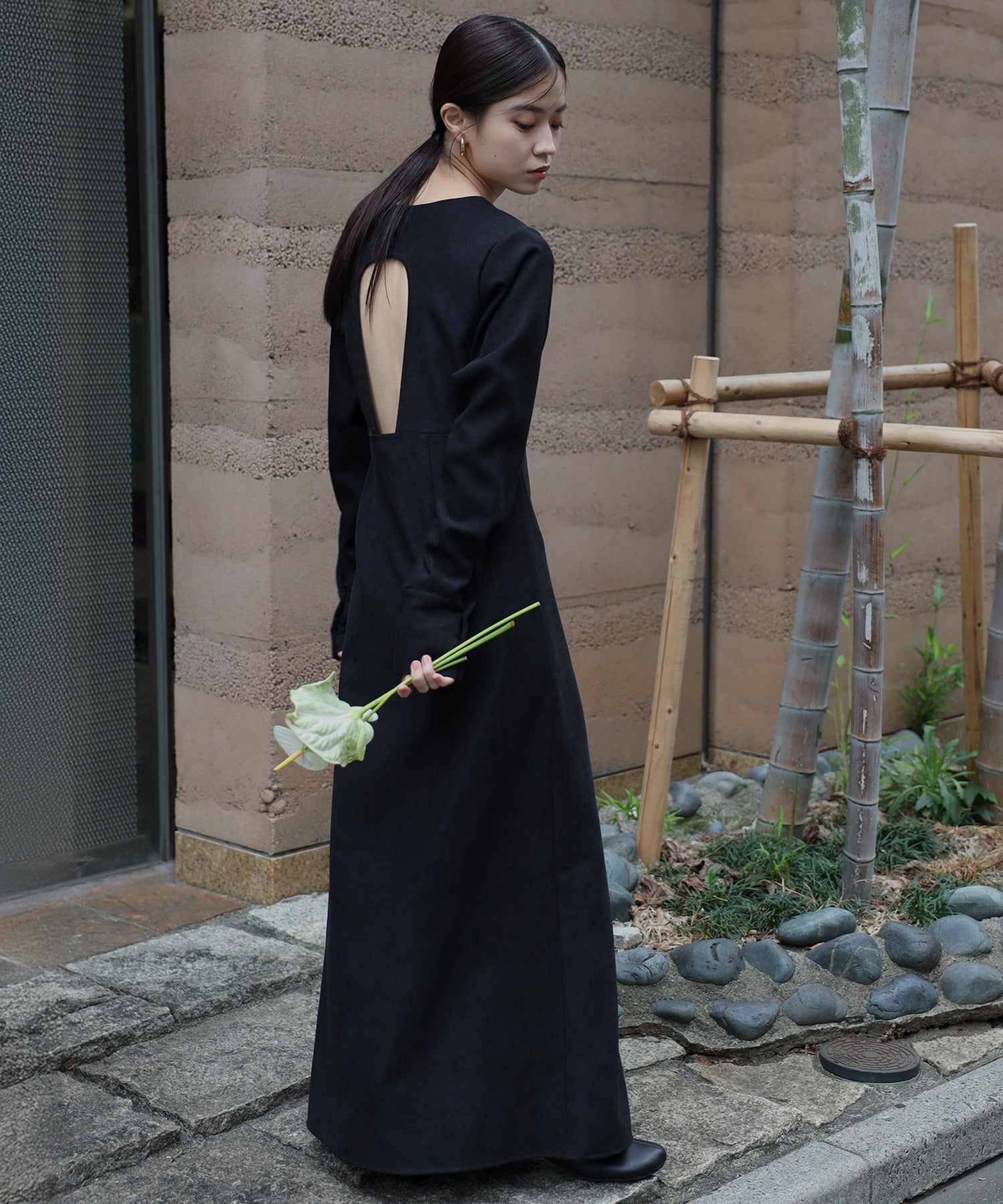 ボンジュールサガン BONJOUR SAGAN back open long sleeve one-piece / バックオープンロングスリーブワンピース