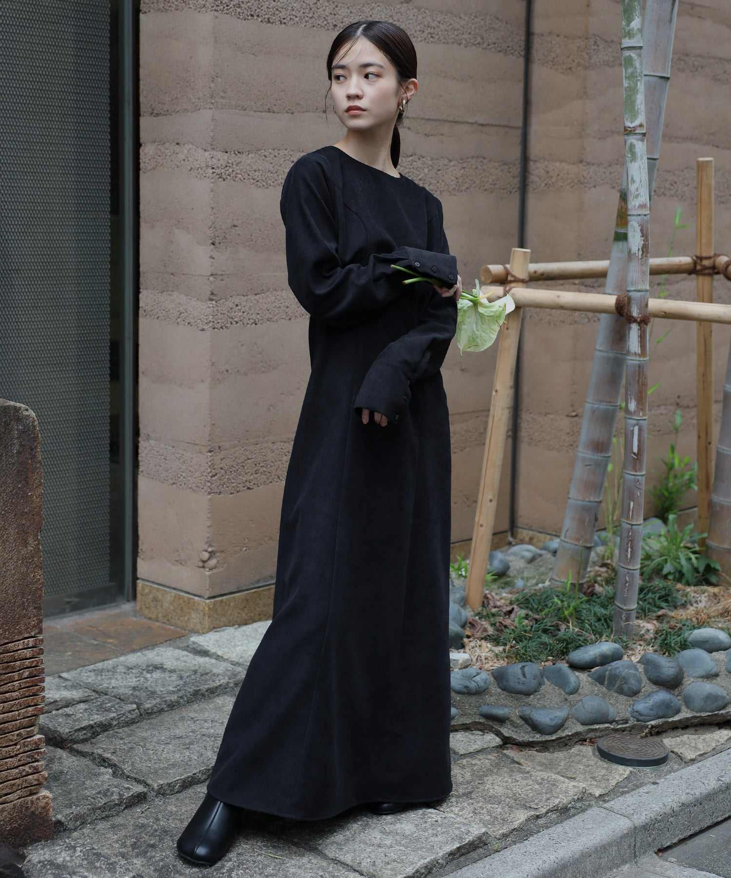 ボンジュールサガン BONJOUR SAGAN back open long sleeve one-piece / バックオープンロングスリーブワンピース