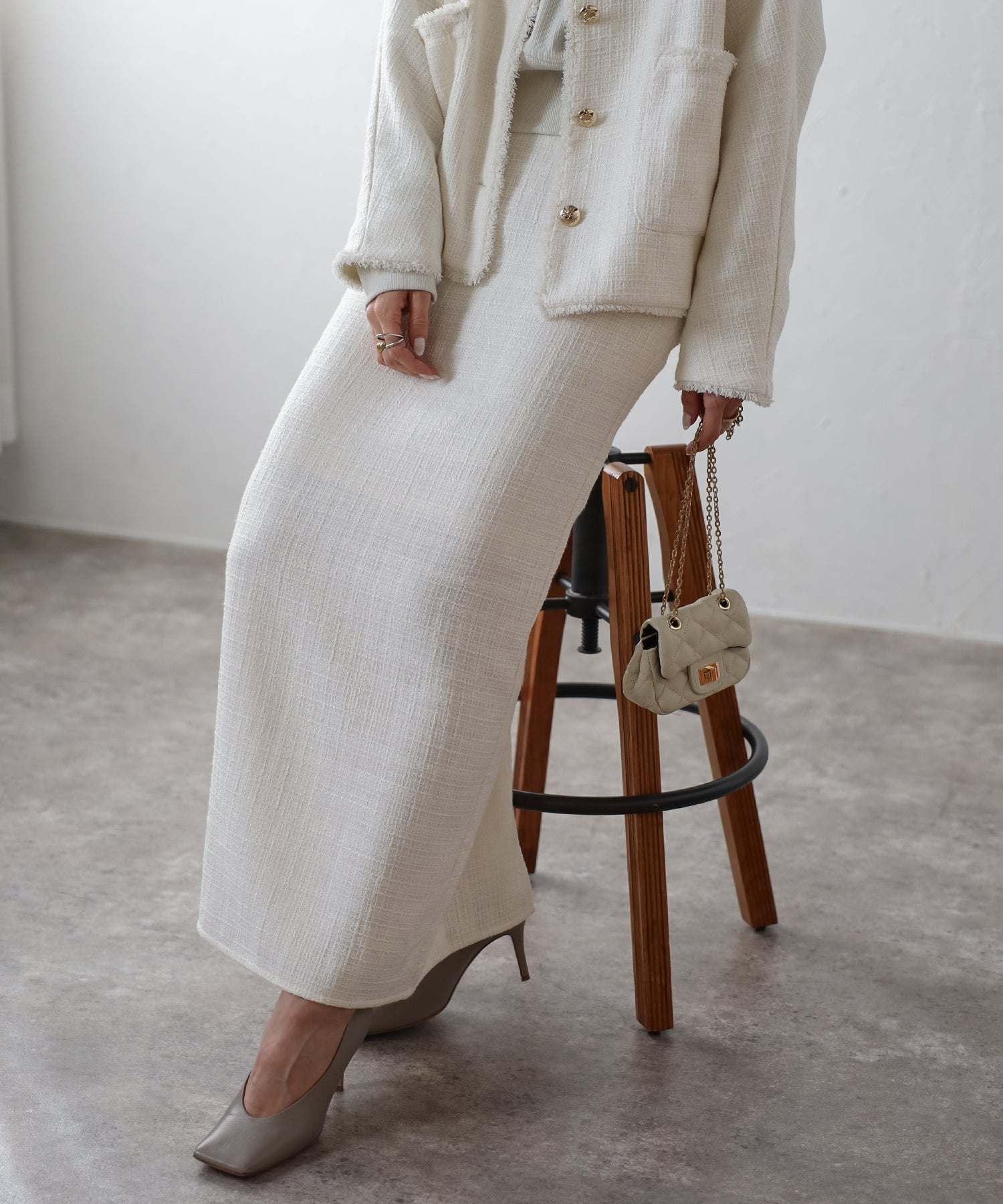 ボンジュールサガン BONJOUR SAGAN [SET]ツイードゴールド釦フリンジジャケット×Iラインバックスリットスカート （IVORY） IVORY