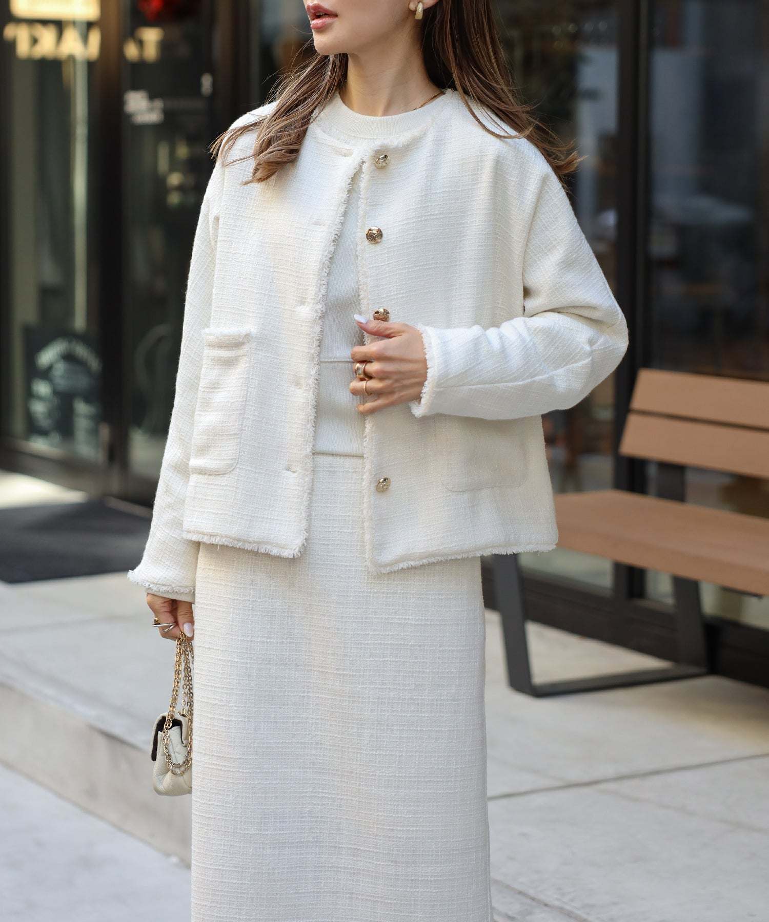 ボンジュールサガン BONJOUR SAGAN [SET]ツイードゴールド釦フリンジジャケット×Iラインバックスリットスカート （IVORY） IVORY