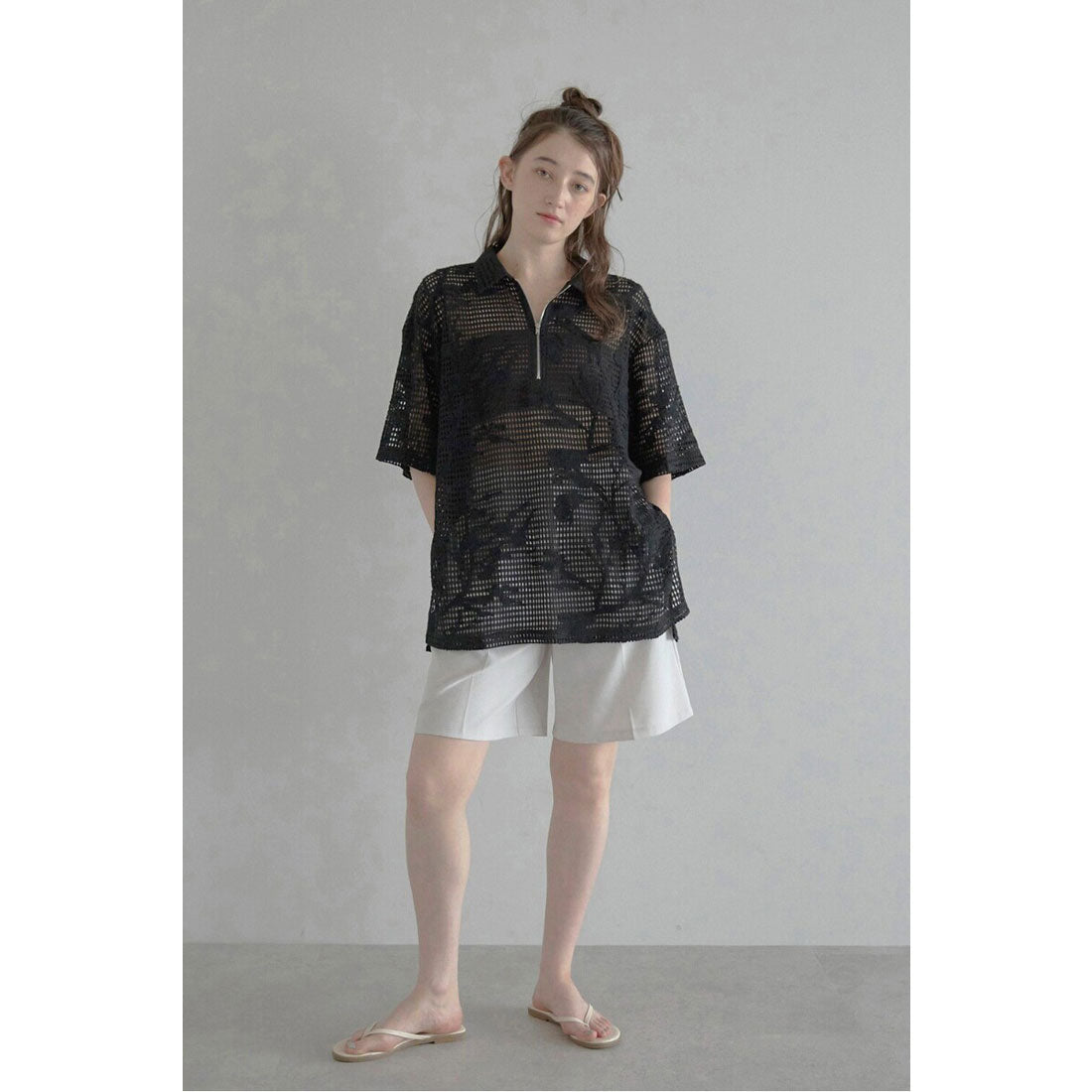 ボンジュールサガン BONJOUR SAGAN flower embroidery half zip mesh shirt / フラワー刺繍ハーフジップメッシュシャツ （BLACK） BLACK