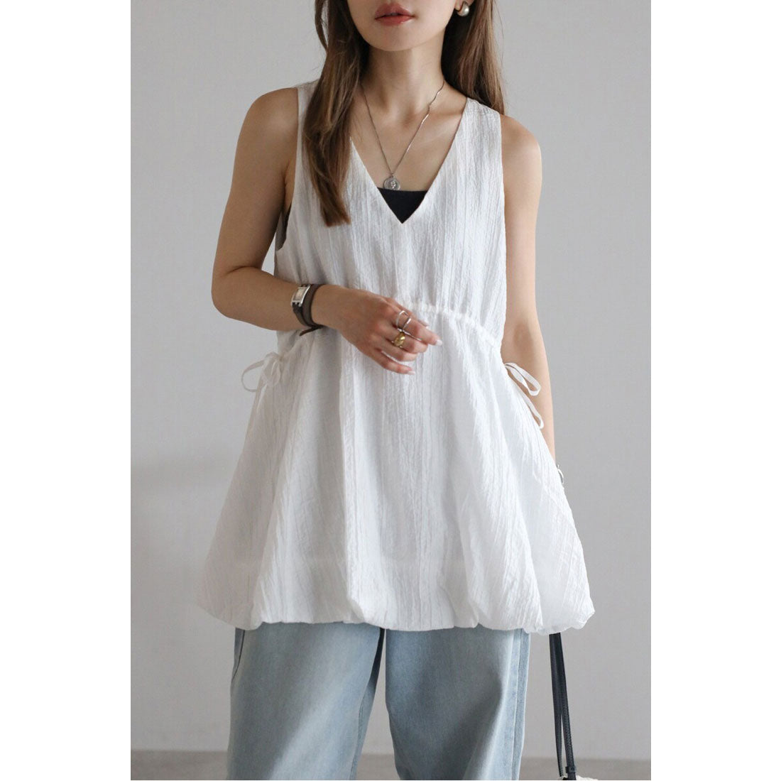 ボンジュールサガン BONJOUR SAGAN ドロストバルーンノースリブラウス （OFF-WHITE） OFF-WHITE
