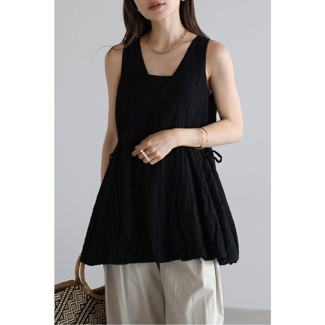 ボンジュールサガン BONJOUR SAGAN ドロストバルーンノースリブラウス （BLACK） BLACK