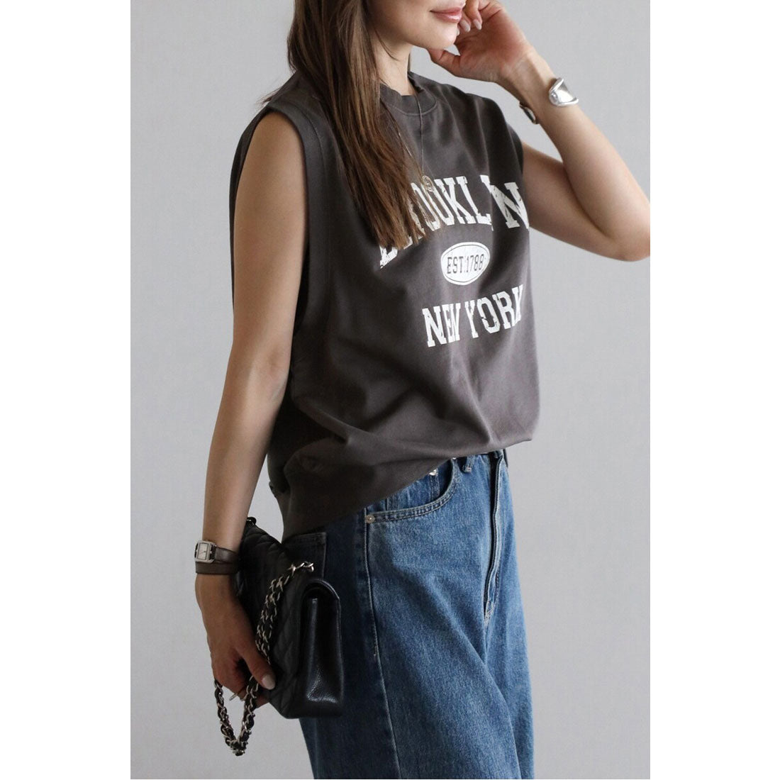 ボンジュールサガン BONJOUR SAGAN ピグメントロゴノースリーブスウェット （CHARCOAL-GRAY） CHARCOAL-GRAY