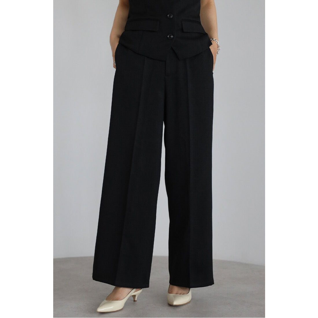 ボンジュールサガン BONJOUR SAGAN linen like front button bustier set up / リネンライクフロント釦ビスチェセットアップ （BLACK） BLACK