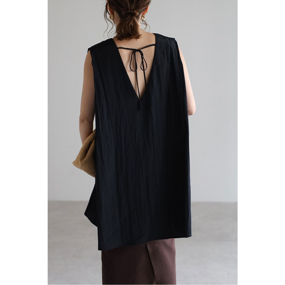 ボンジュールサガン BONJOUR SAGAN バックリボンノースリブラウス （BLACK） BLACK