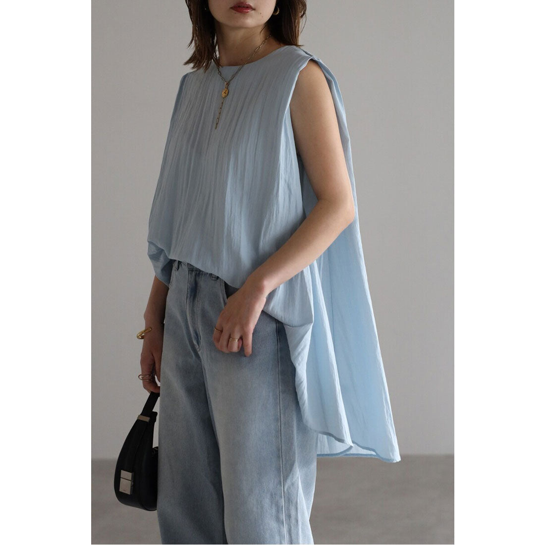 ボンジュールサガン BONJOUR SAGAN バックリボンノースリブラウス （LIGHT-BLUE） LIGHT-BLUE