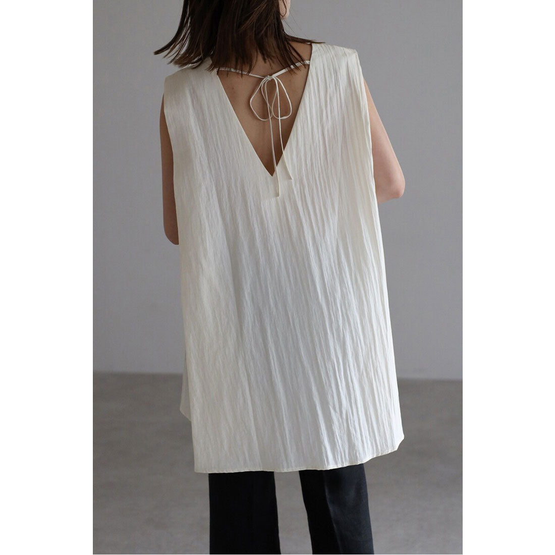 ボンジュールサガン BONJOUR SAGAN バックリボンノースリブラウス （IVORY） IVORY