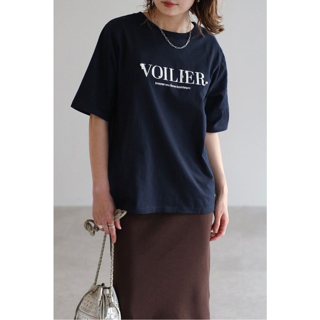 ボンジュールサガン BONJOUR SAGAN パール付きロゴ半袖Tシャツ （DARK-NAVY） DARK-NAVY