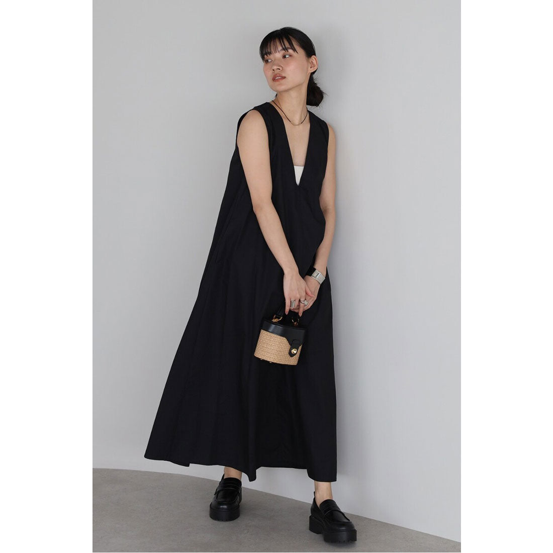 ボンジュールサガン BONJOUR SAGAN V neck volume flare one piece / Vネックボリュームフレアワンピース （OFF-WHITE） OFF-WHITE