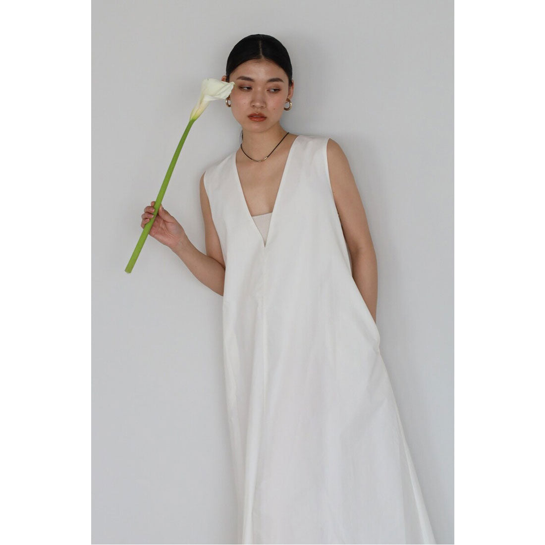 ボンジュールサガン BONJOUR SAGAN V neck volume flare one piece / Vネックボリュームフレアワンピース （OFF-WHITE） OFF-WHITE