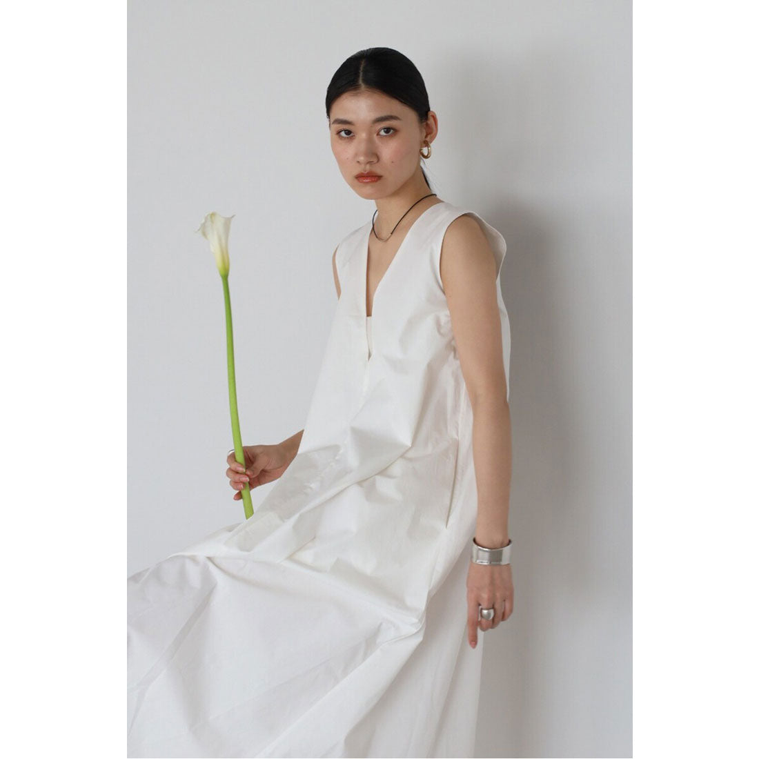 ボンジュールサガン BONJOUR SAGAN V neck volume flare one piece / Vネックボリュームフレアワンピース （OFF-WHITE） OFF-WHITE
