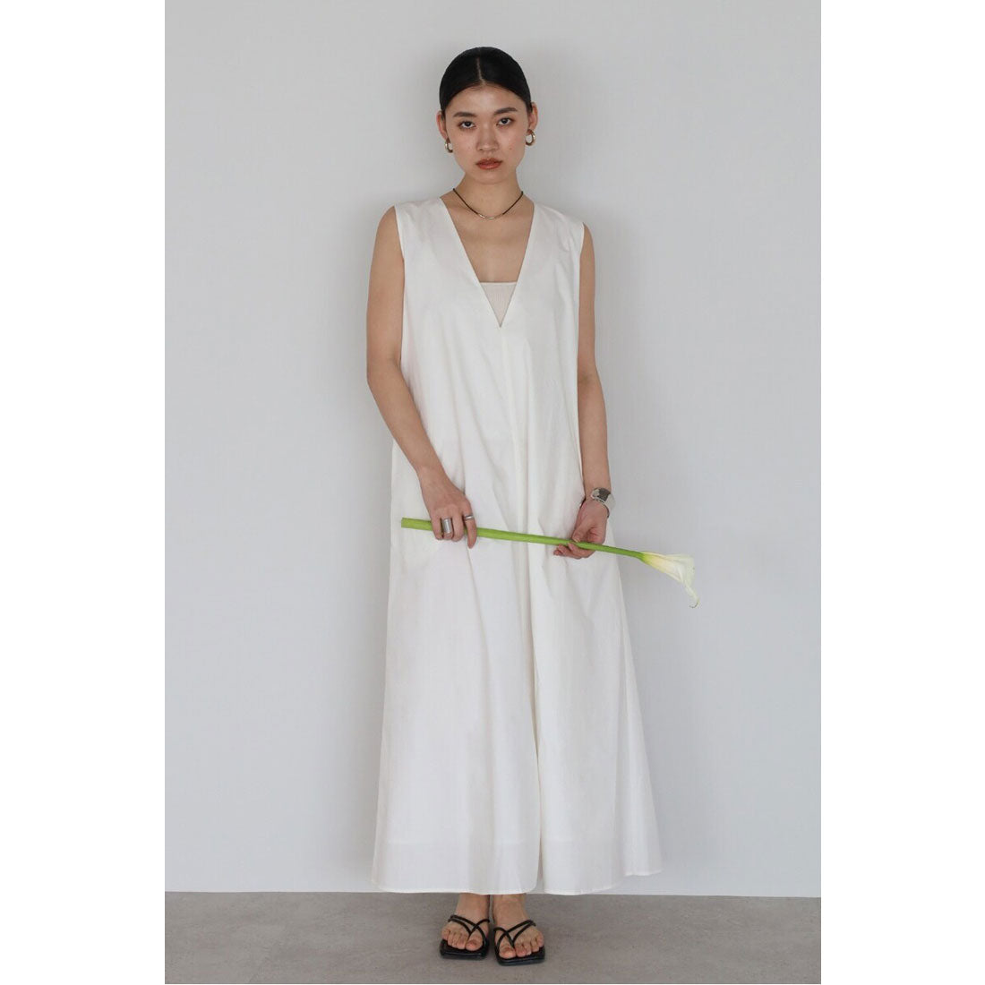 ボンジュールサガン BONJOUR SAGAN V neck volume flare one piece / Vネックボリュームフレアワンピース （OFF-WHITE） OFF-WHITE
