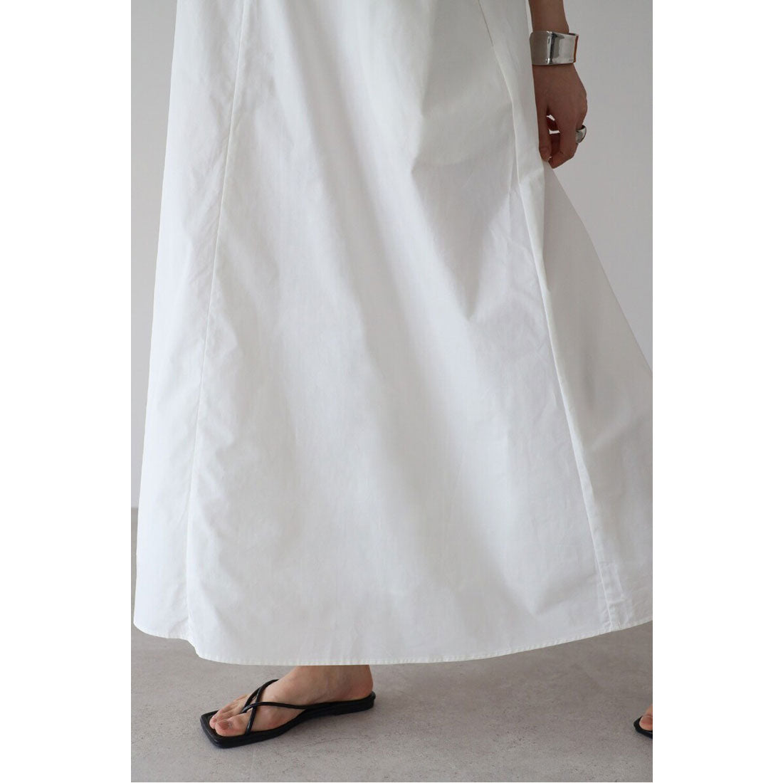ボンジュールサガン BONJOUR SAGAN V neck volume flare one piece / Vネックボリュームフレアワンピース （OFF-WHITE） OFF-WHITE