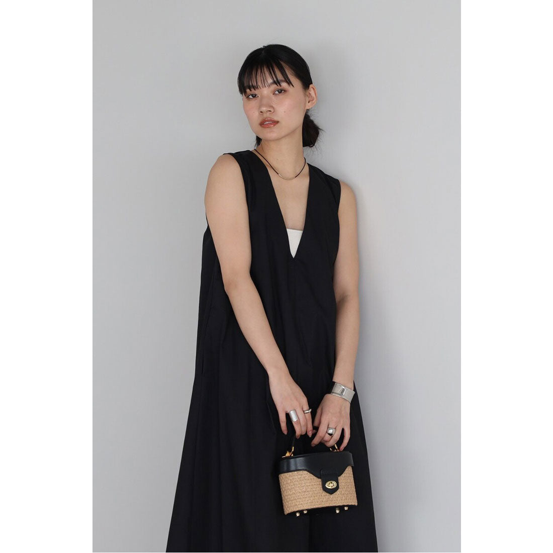 ボンジュールサガン BONJOUR SAGAN V neck volume flare one piece / Vネックボリュームフレアワンピース （OFF-WHITE） OFF-WHITE