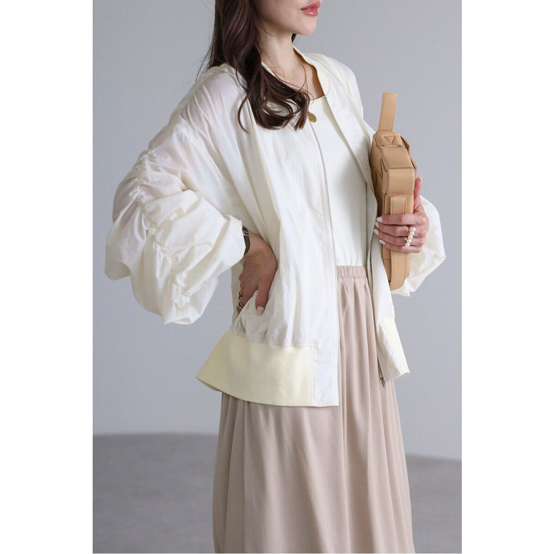 ボンジュールサガン BONJOUR SAGAN 【撥水・UVカット】ギャザースリーブシアーブルゾン （IVORY） IVORY