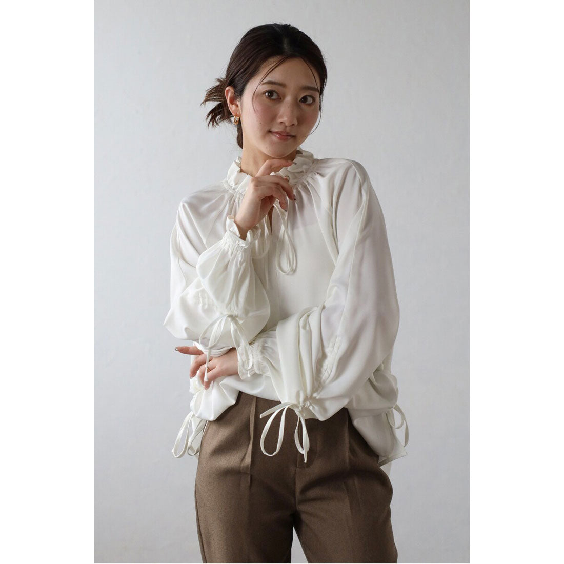 ボンジュールサガン BONJOUR SAGAN satin ribbon blouse / サテンリボンブラウス （OFF-WHITE） OFF-WHITE