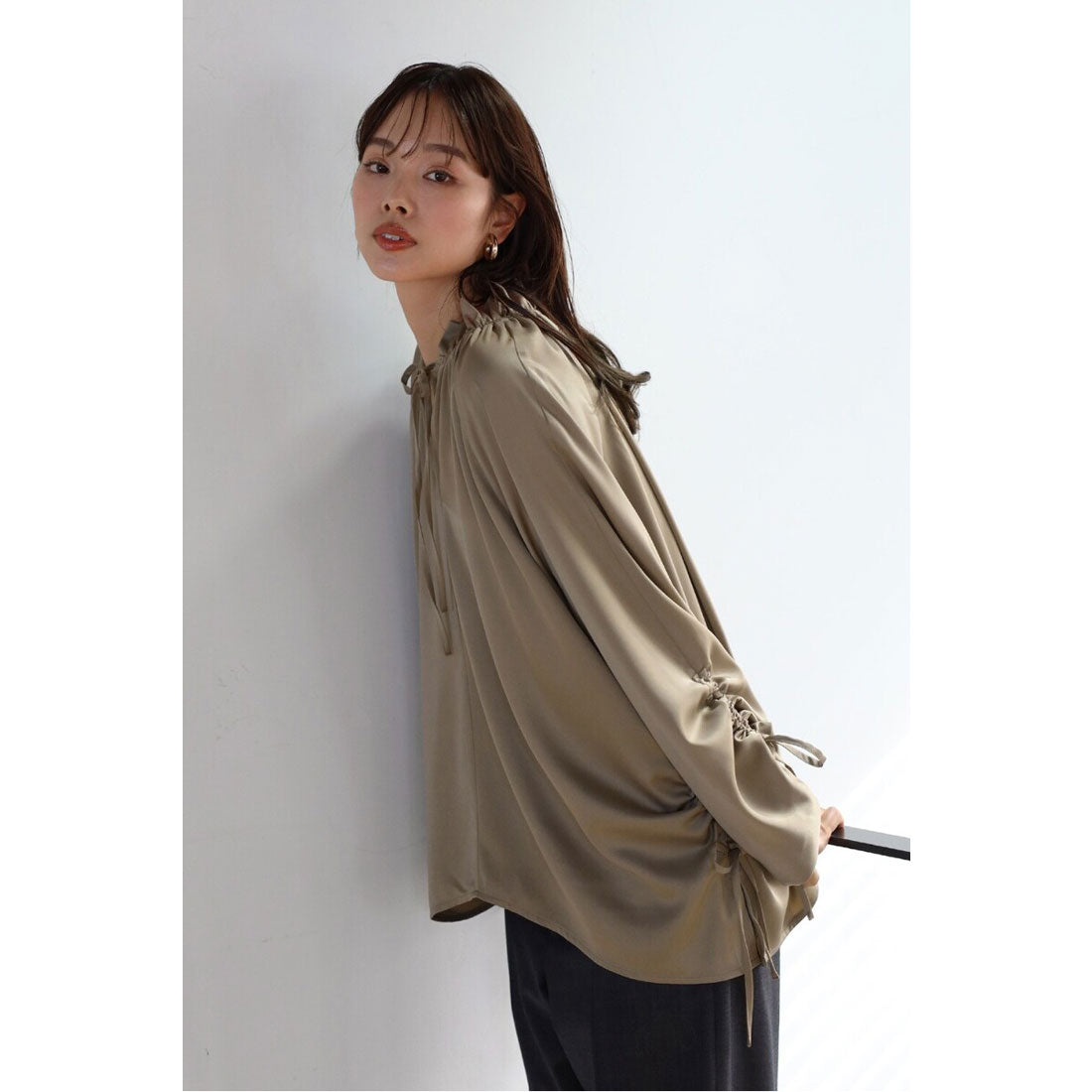ボンジュールサガン BONJOUR SAGAN satin ribbon blouse / サテンリボンブラウス （OFF-WHITE） OFF-WHITE
