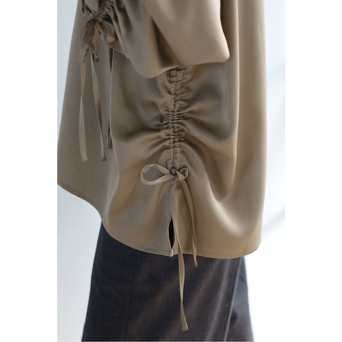 ボンジュールサガン BONJOUR SAGAN satin ribbon blouse / サテンリボンブラウス （OFF-WHITE） OFF-WHITE