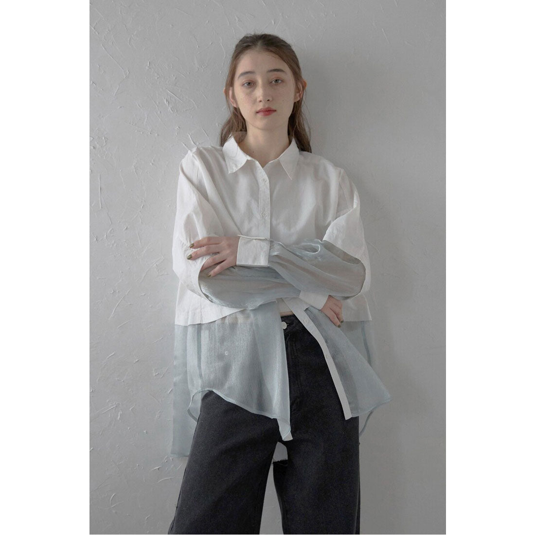 ボンジュールサガン BONJOUR SAGAN sheer shiny hem shirt / シアーシャイニーヘムナイロンシャツ （OFF-WHITE） OFF-WHITE
