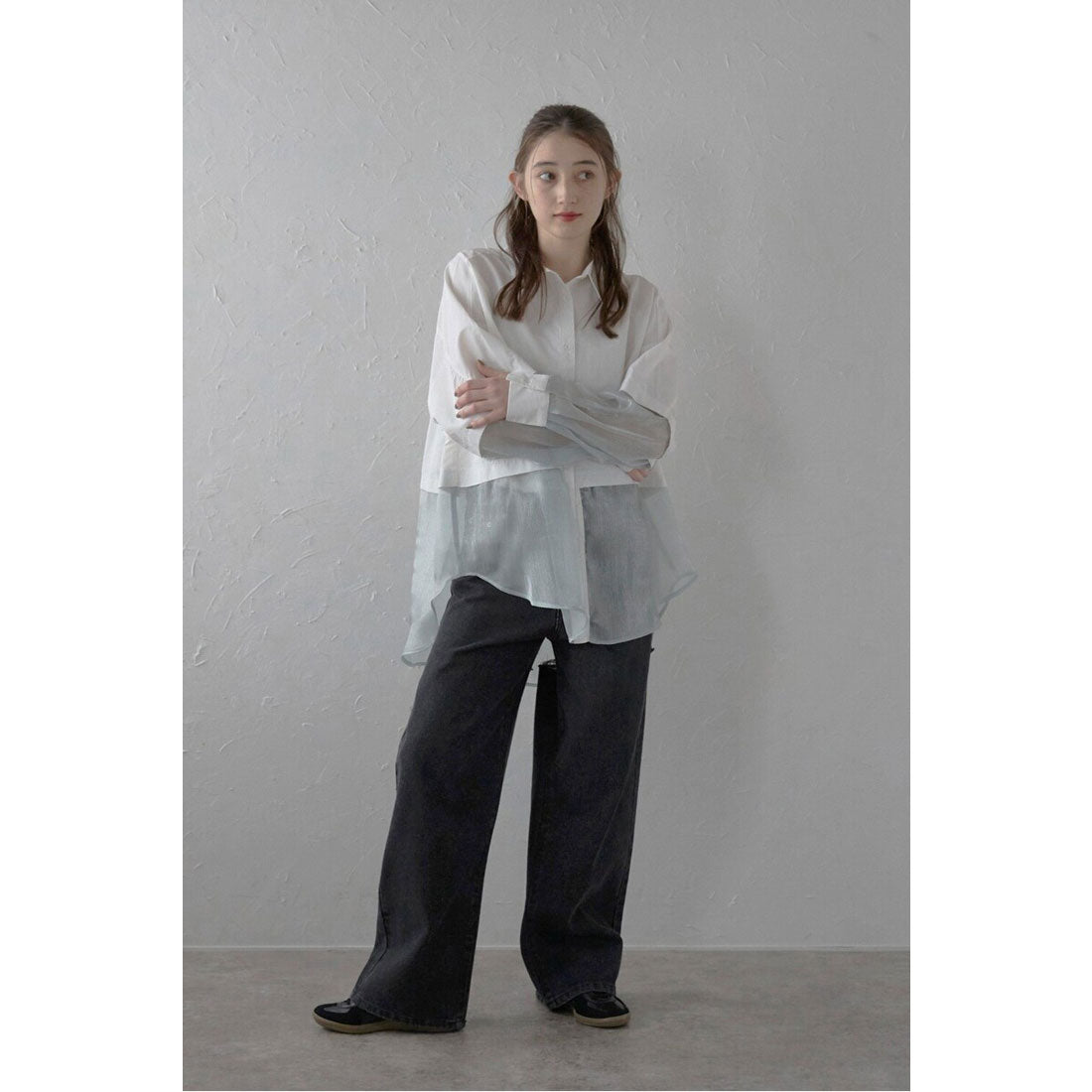 ボンジュールサガン BONJOUR SAGAN sheer shiny hem shirt / シアーシャイニーヘムナイロンシャツ （OFF-WHITE） OFF-WHITE
