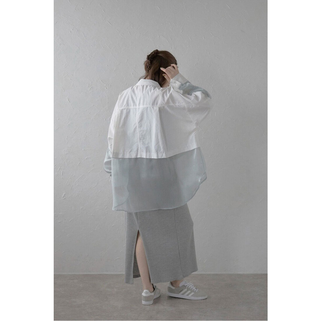 ボンジュールサガン BONJOUR SAGAN sheer shiny hem shirt / シアーシャイニーヘムナイロンシャツ （OFF-WHITE） OFF-WHITE