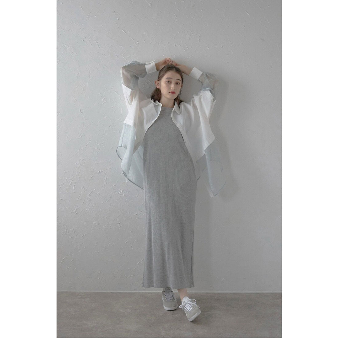 ボンジュールサガン BONJOUR SAGAN sheer shiny hem shirt / シアーシャイニーヘムナイロンシャツ （OFF-WHITE） OFF-WHITE