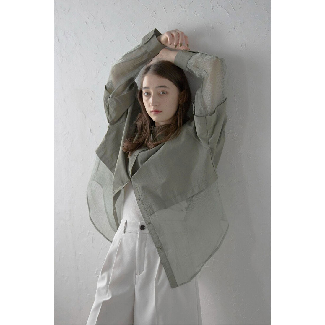 ボンジュールサガン BONJOUR SAGAN sheer shiny hem shirt / シアーシャイニーヘムナイロンシャツ （OFF-WHITE） OFF-WHITE