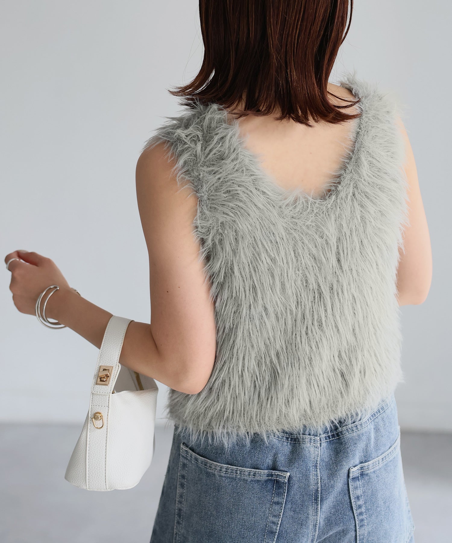 リベリー Riberry 前後2WAYシャギーニットビスチェ （グレイッシュベージュ） グレイッシュベージュ