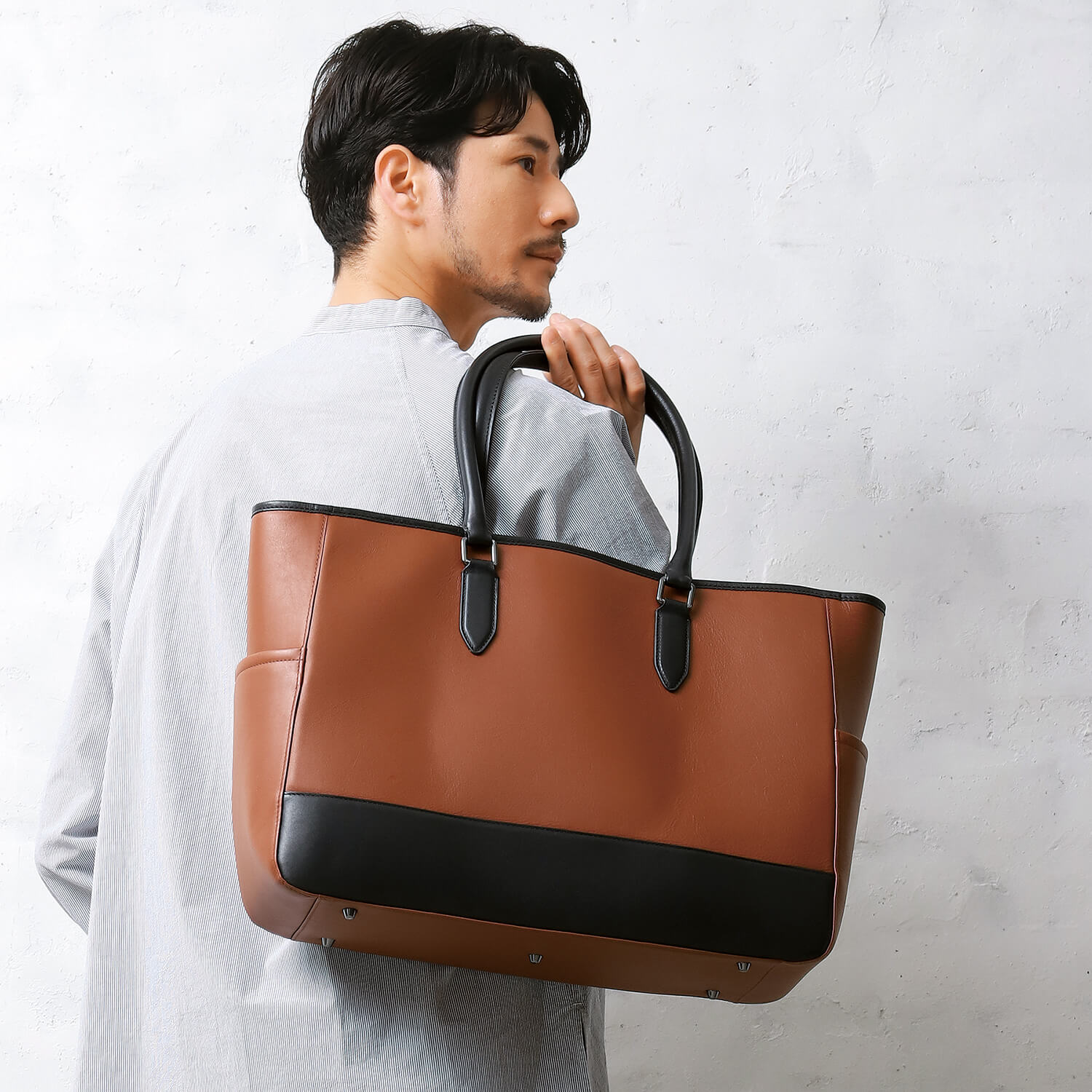 ブルーシンシア BLUE SINCERE 本革 バイカラートートバッグ / Ludus - ルードス -（ダークネイビー×レトロキャメル） ダークネイビー×レトロキャメル