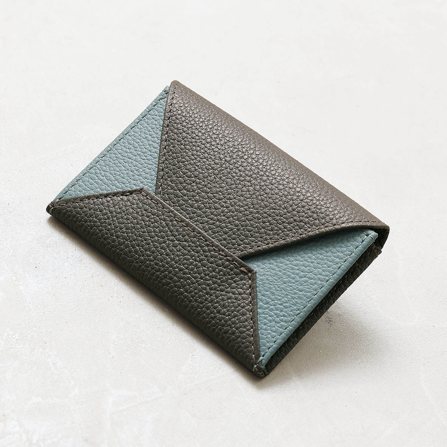 ブルーシンシア BLUE SINCERE 本革 レター型 名刺入れ カードケース / rosa - ロサ - （チャコールグレー×スカイブルー） チャコールグレー×スカイブルー