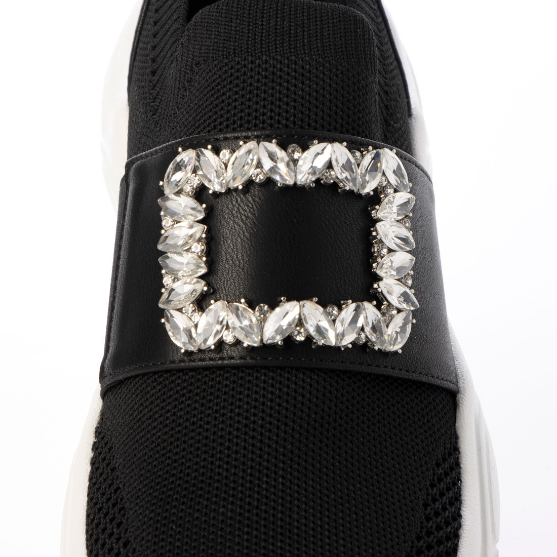 ブリジット バーキン Bridget Birkin ビジューバックルニットスニーカー （ブラック） ブラック