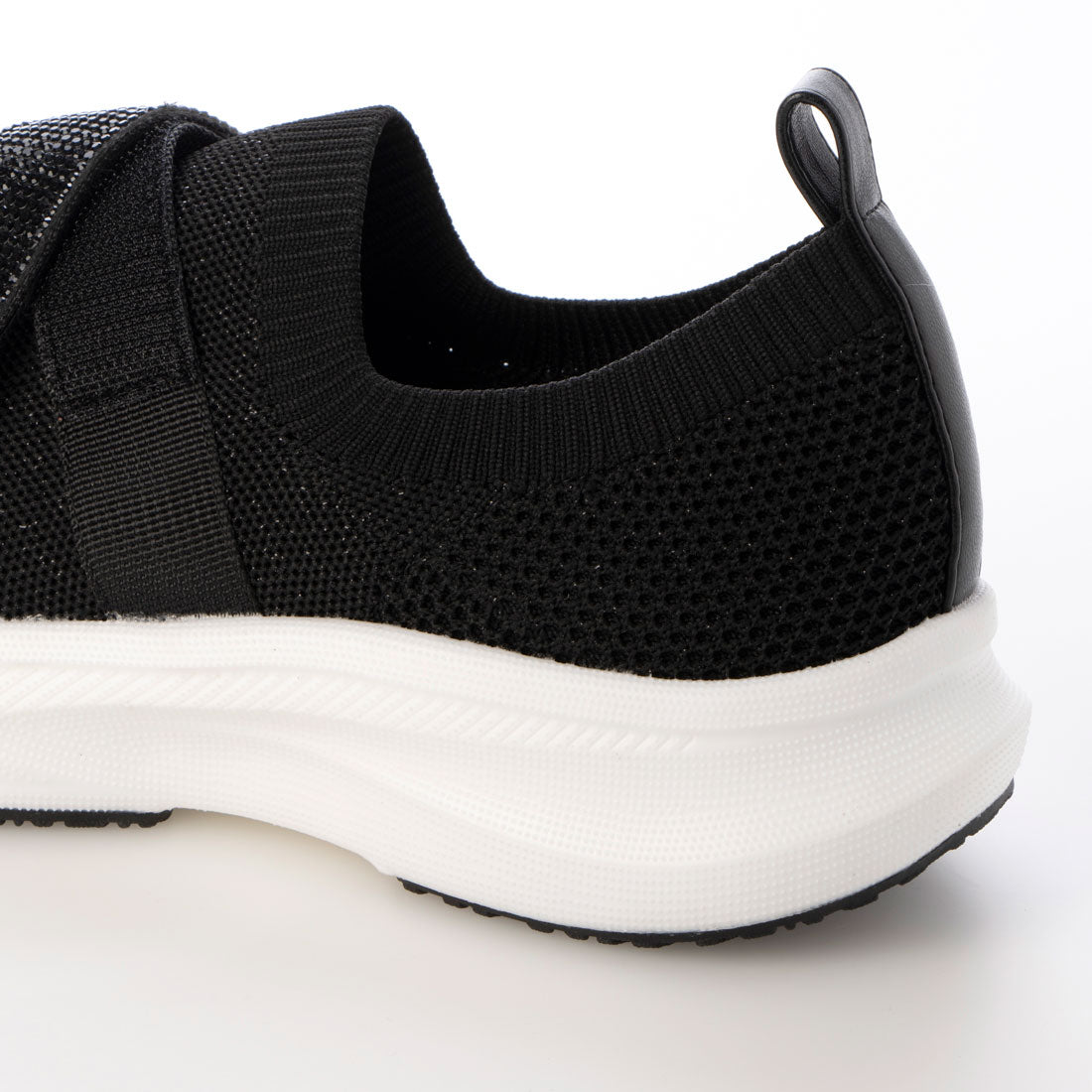 ブリジット バーキン Bridget Birkin ベルトストーンニットスニーカー （ブラック） ブラック