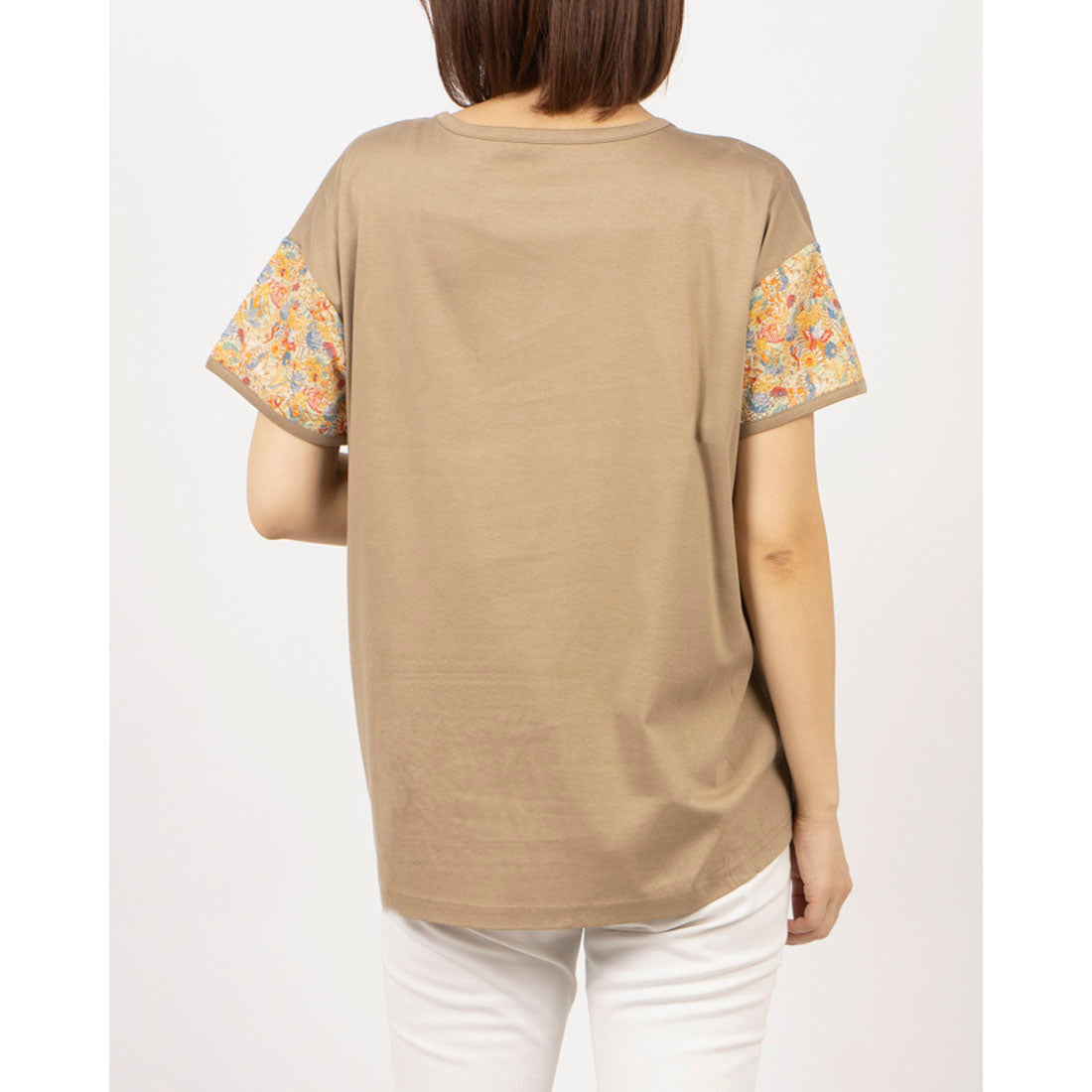 ブローディア BRODIAEA リバティープリントミラクルウェーブ ボタニカル柄切り替え半袖Tシャツ （ベージュ） ベージュ