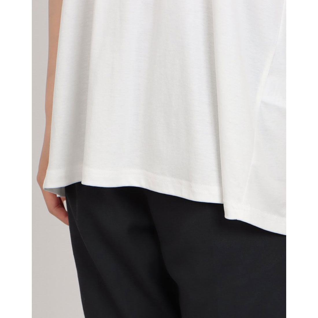 ブローディア BRODIAEA 線画フラワープリント半袖Tシャツ （オフホワイト） オフホワイト