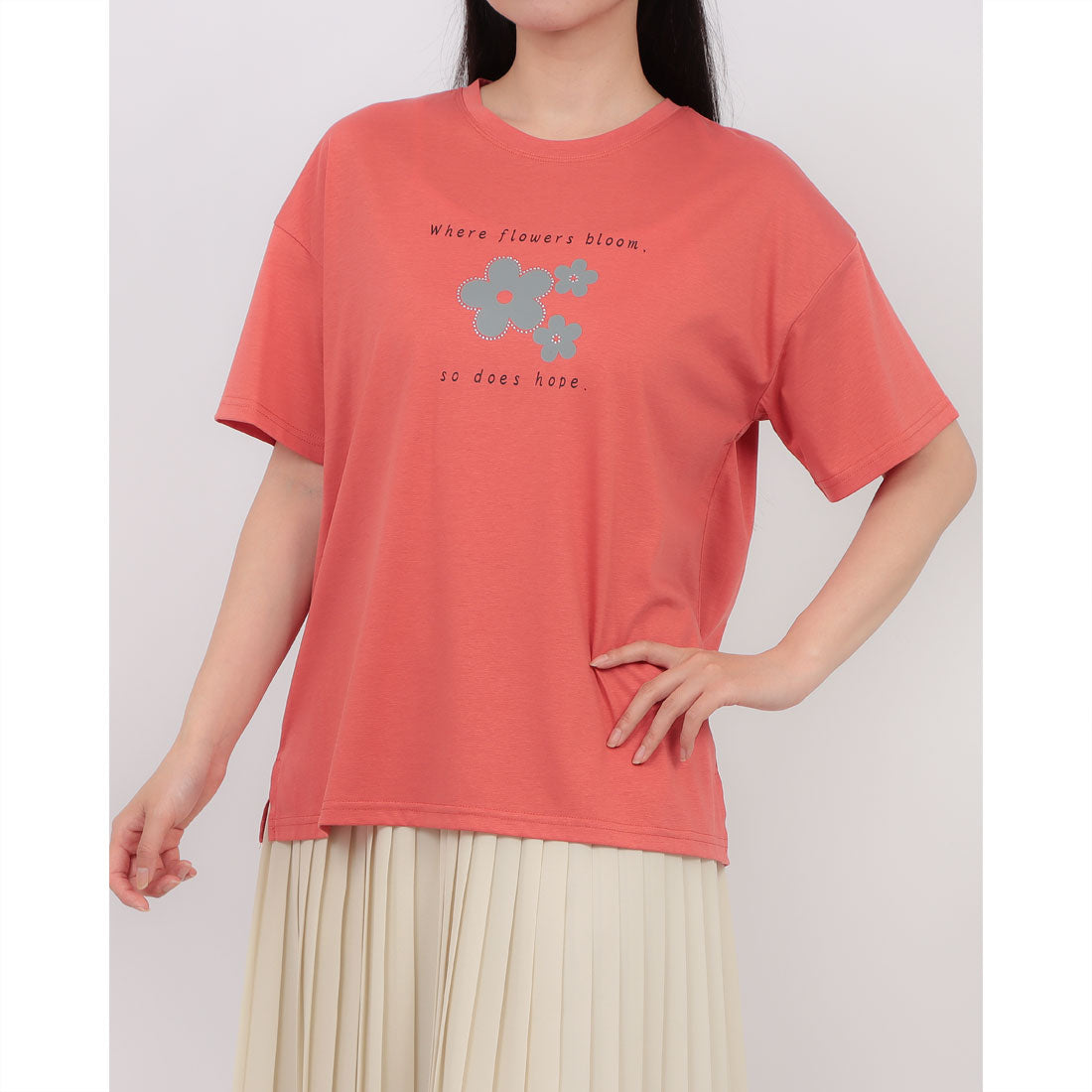 ブローディア BRODIAEA フラワープリントスパンコール半袖Tシャツ （コーラル） コーラル